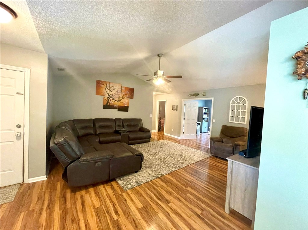1190 State Rd S-4-97 Anderson, SC 29621 - Photo 8 of 39