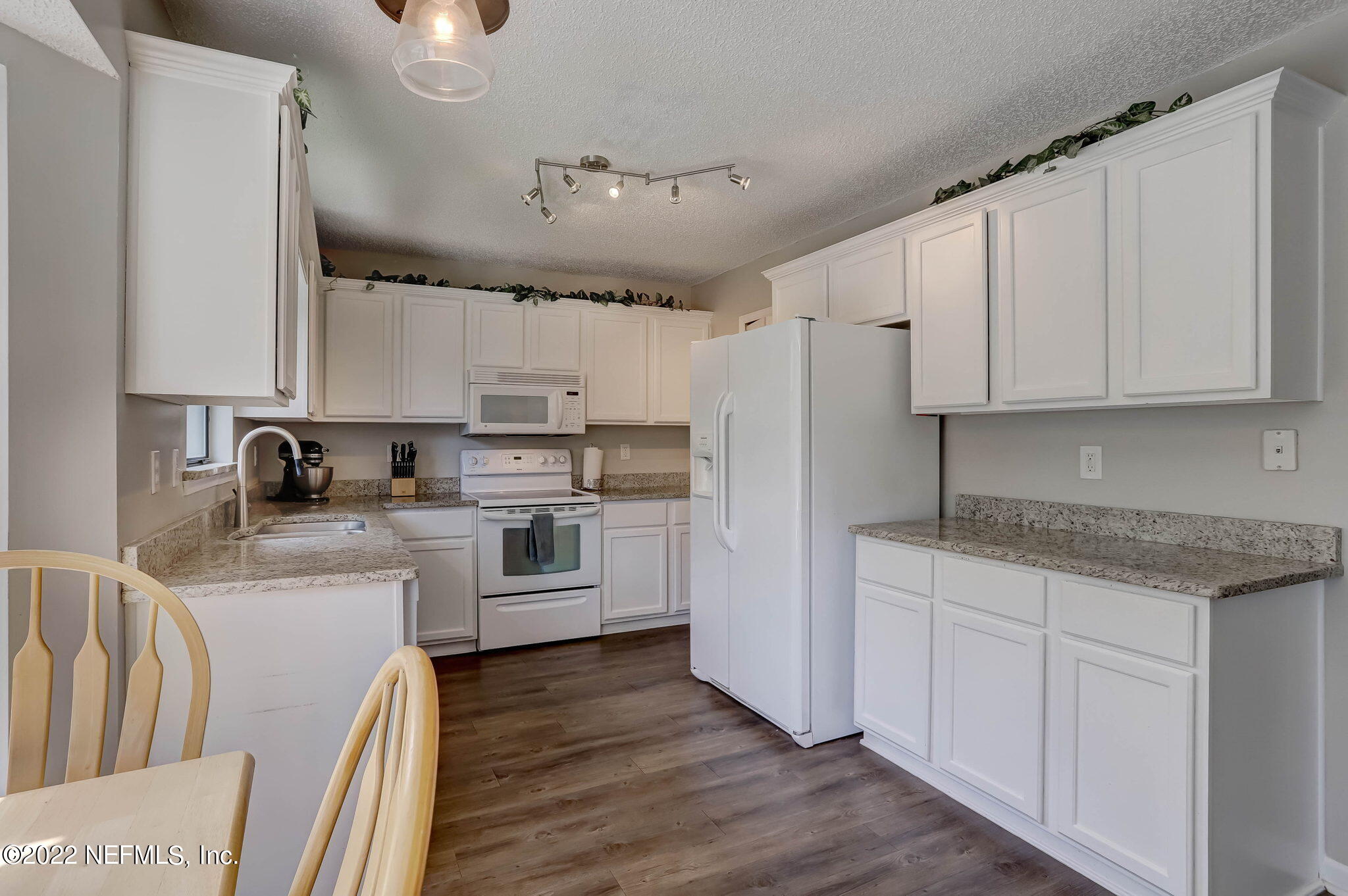 3888 Chapelgate Road Jacksonville, FL 32223 - Photo 14 of 34 22-web-or-mls-3888 Chapelgate Rd-18