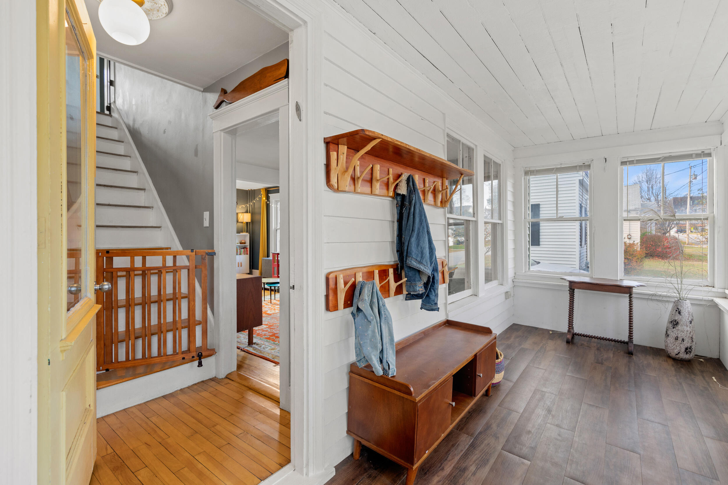 39 Mclean Street South Portland, ME 04106 - Photo 4 of 35 39 mclean st south portland-023