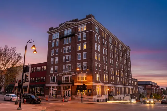 $299,900 | 131 Main Street, Unit 210, Burlington, VT 05401