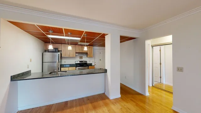 $325,000 | 131 Main Street, Unit 210, Burlington, VT 05401