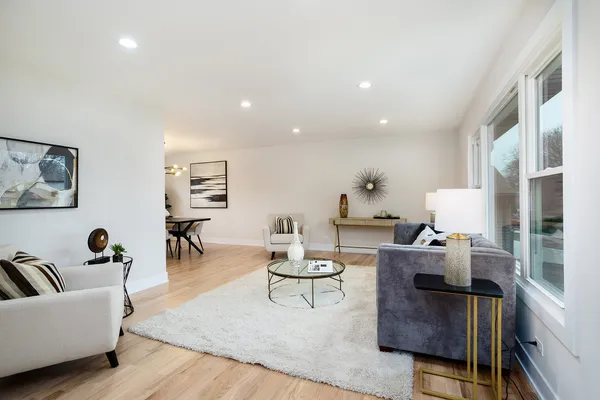 $675,000 | 530 Cumberland Trail, Elgin, IL 60123