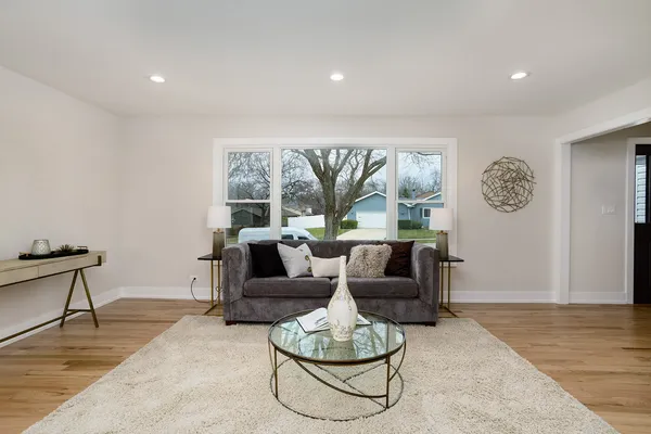 $675,000 | 530 Cumberland Trail, Elgin, IL 60123
