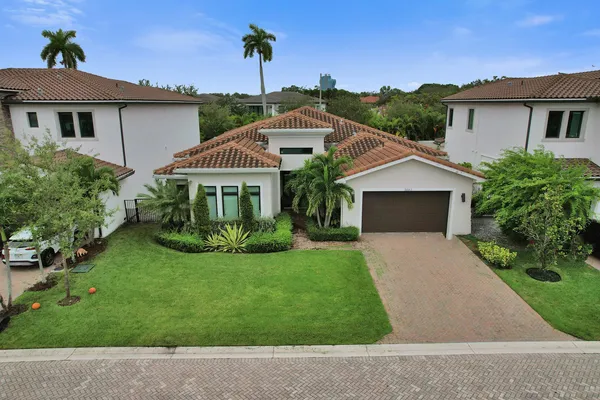 $11,000 | 5663 Brookfield Circle, Hollywood, FL 33312