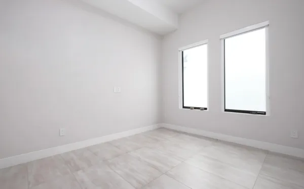 $11,000 | 5663 Brookfield Circle, Hollywood, FL 33312