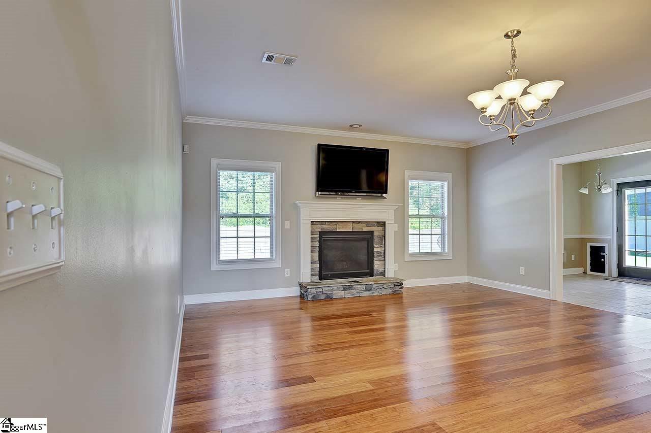 3 Ridgedale Way Simpsonville, SC 29681 - Photo 7 of 36 Gallery Image 7