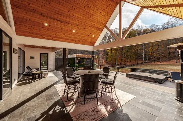 $2,199,900 | 407 Hogans Branch Road, Goodlettsville, TN 37072
