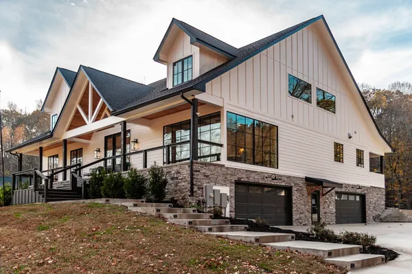 $2,199,900 | 407 Hogans Branch Road, Goodlettsville, TN 37072