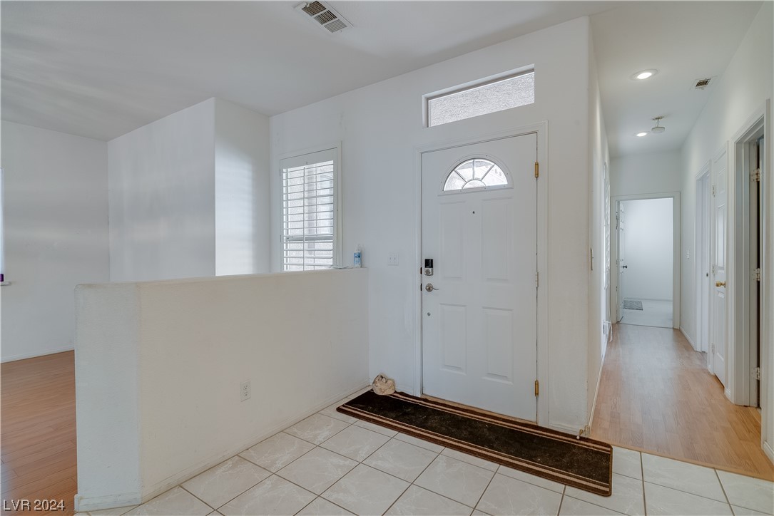 819 Bitterroot Street Henderson, NV 89002 - Photo 3 of 41 Gallery Image 3