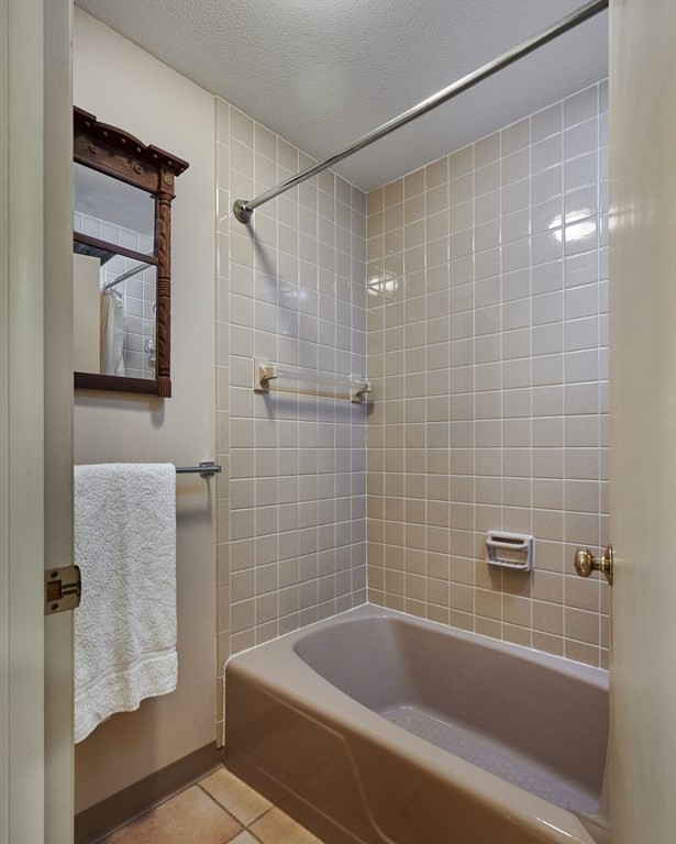 64 Cushman Road Shutesbury, MA 01002 - Photo 26 of 41 a bathroom with a shower and bathtub