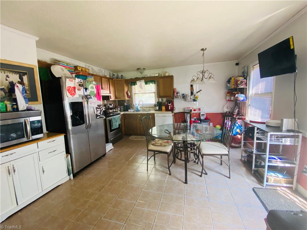 633 Paramount Street High Point, NC 27260 - Photo 13 of 19 Gallery Image 13