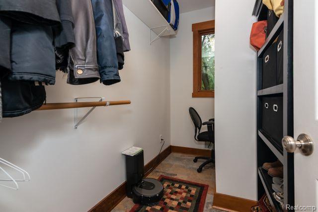 4570 Crooked Lake Road Howell, MI 48843 - Photo 21 of 86 Gallery Image 21