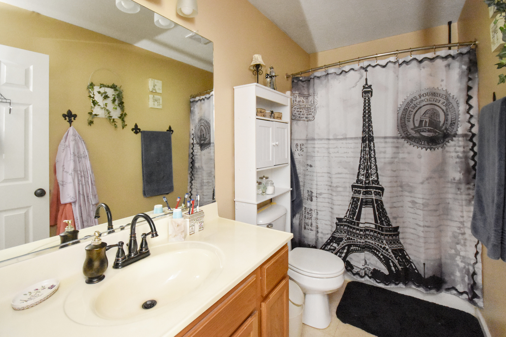 906 Bull Street Normal, IL 61761 - Photo 15 of 36 Gallery Image 15
