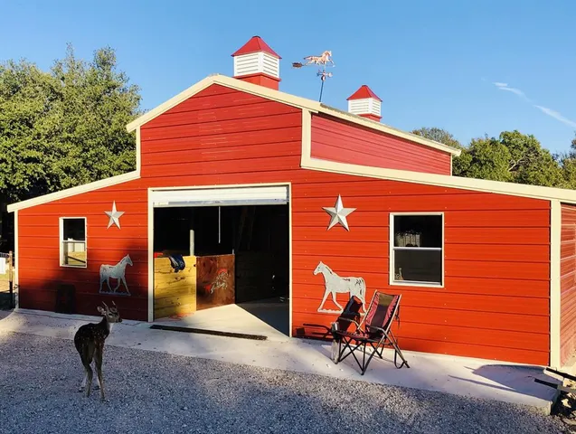 $9,500,000 | 6101 County Road 208, Lampasas, TX 76550