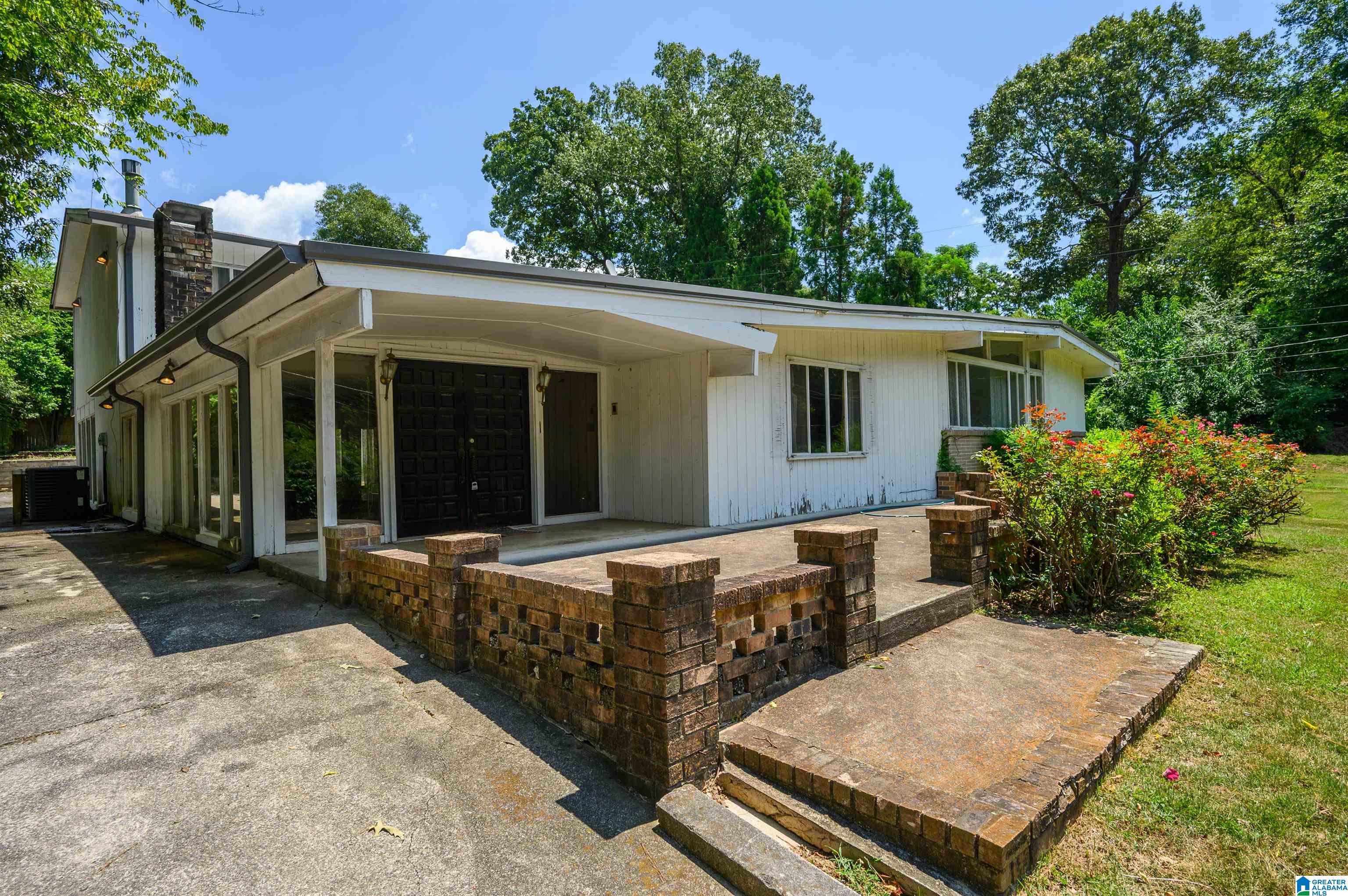 4505 Cahaba River Road Birmingham, AL 35243 - Photo 2 of 53