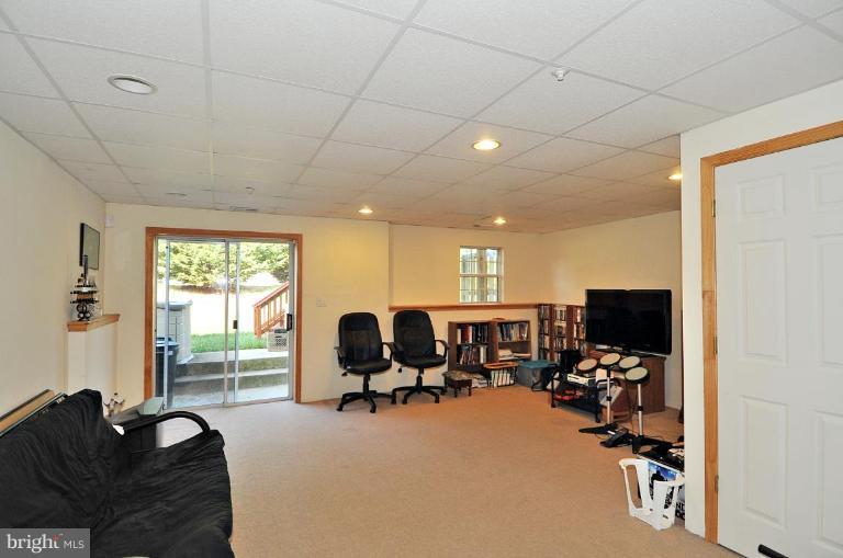 7554 Maury Road Windsor Mill, MD 21244 - Photo 14 of 15 Family Room
