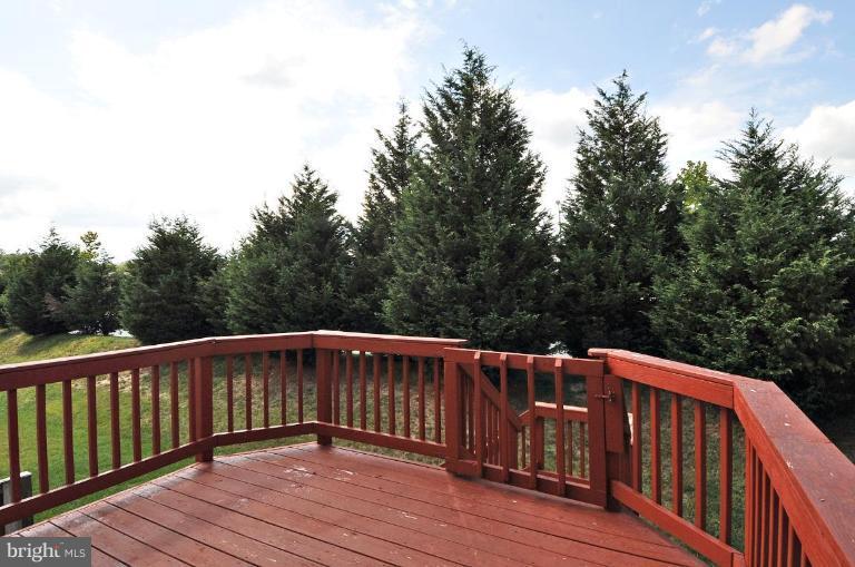 7554 Maury Road Windsor Mill, MD 21244 - Photo 7 of 15 Deck