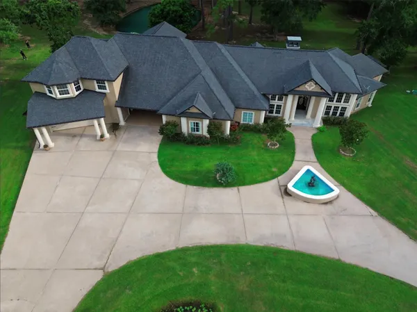 $1,750,000 | 32660 Willow Bend Road, Waller, TX 77484