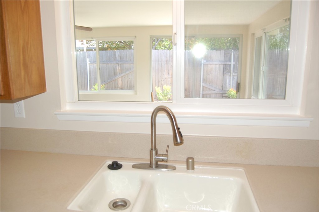 8484 Monteel Place Riverside, CA 92504 - Photo 12 of 34 a bathroom with a sink and a bathtub