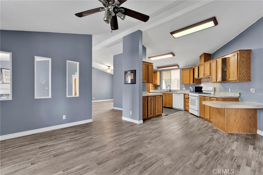 20843 Waalew Road, Unit C6 Apple Valley, CA 92307 - Photo 14 of 39