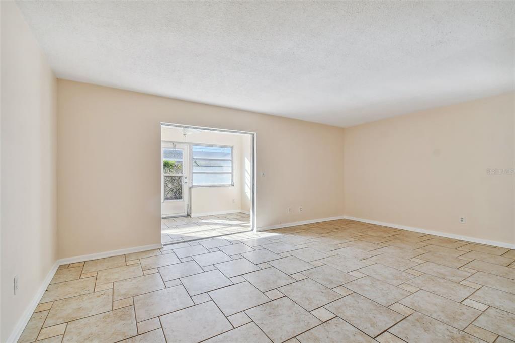 610 Indian Rocks Road North, Unit 121 Belleair Bluffs, FL 33770 - Photo 14 of 49