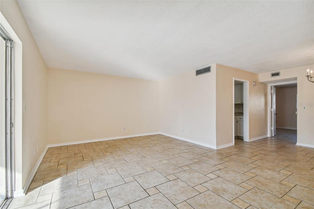 610 Indian Rocks Road North, Unit 121 Belleair Bluffs, FL 33770 - Photo 15 of 49