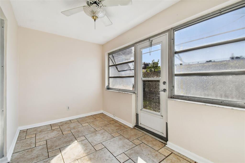 610 Indian Rocks Road North, Unit 121 Belleair Bluffs, FL 33770 - Photo 20 of 49