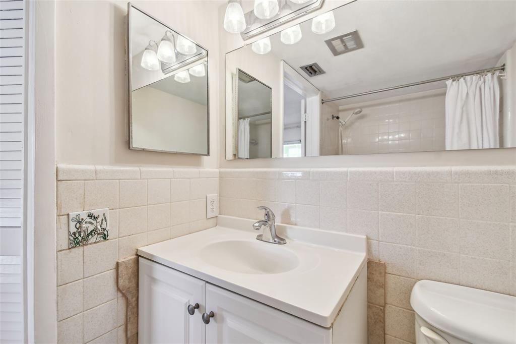 610 Indian Rocks Road North, Unit 121 Belleair Bluffs, FL 33770 - Photo 39 of 49