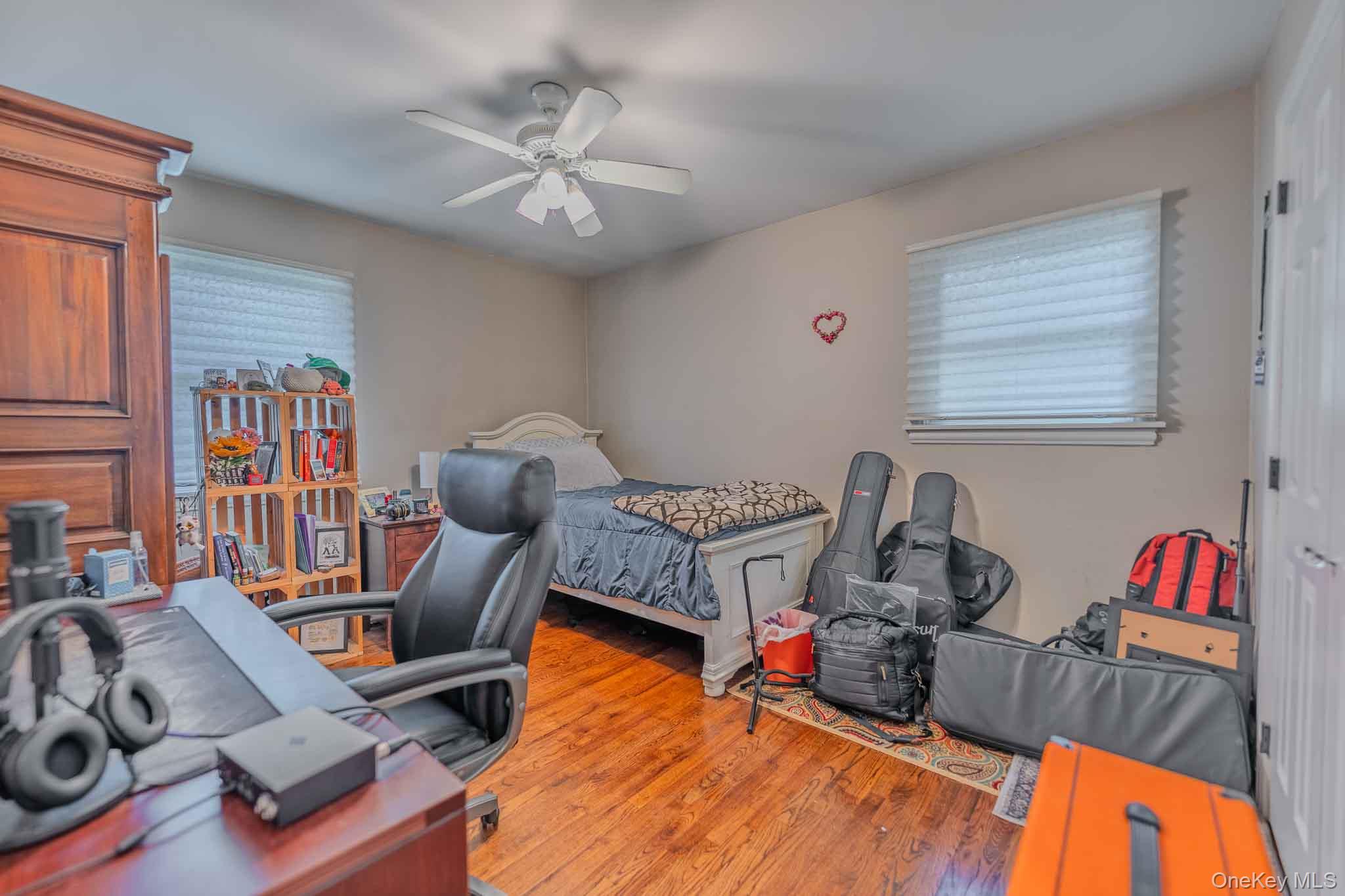 8 Feather Lane Commack, NY 11725 - Photo 28 of 50