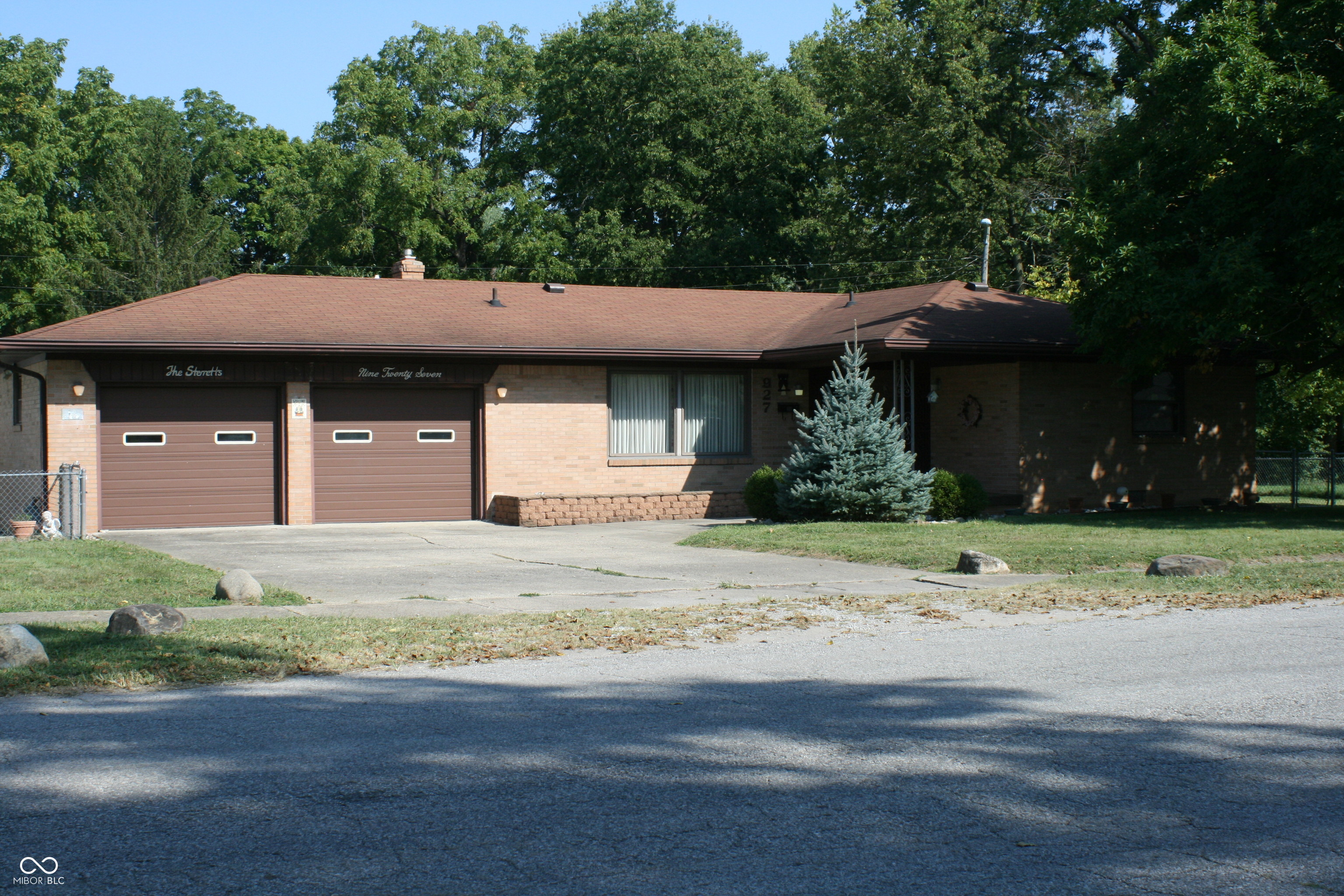 927 North Rochester Avenue Indianapolis, IN 46222 - Photo 1 of 22 Gallery Image 1