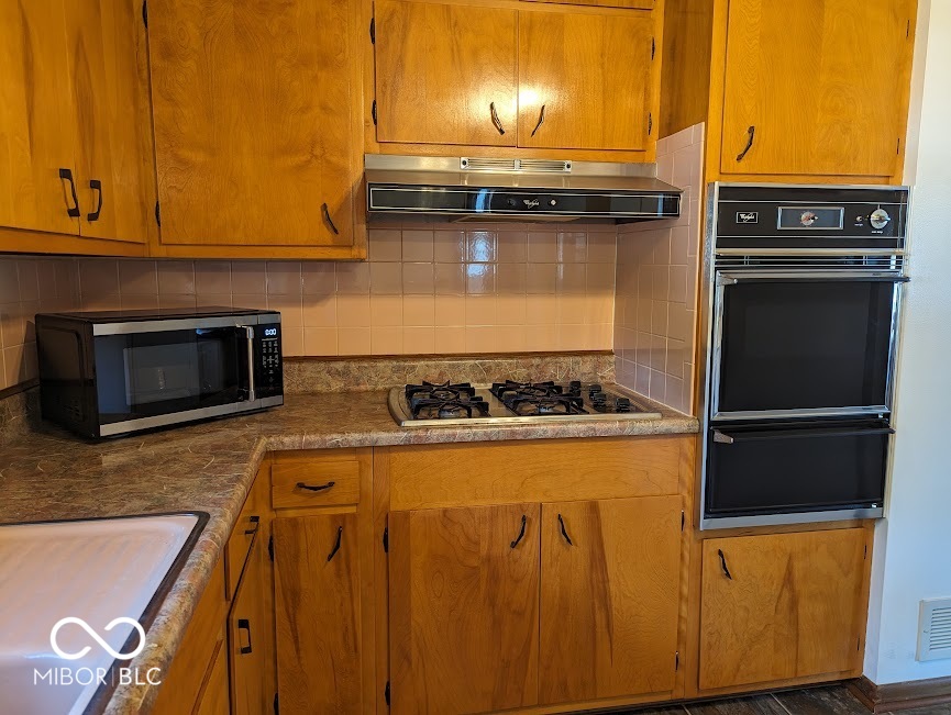 927 North Rochester Avenue Indianapolis, IN 46222 - Photo 5 of 22 Gallery Image 5