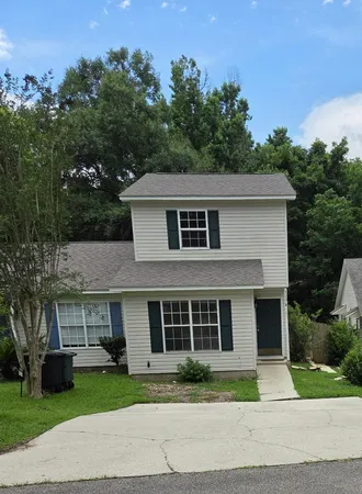 $1,800 | 3001 Oak Park Court, Unit A, Tallahassee, FL 32308