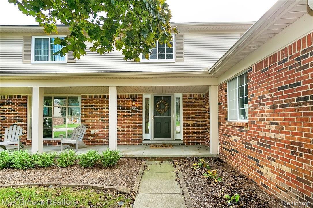 622 Abbey Court Rochester, MI 48307 - Photo 3 of 33 AbbeyCt-3.jpg