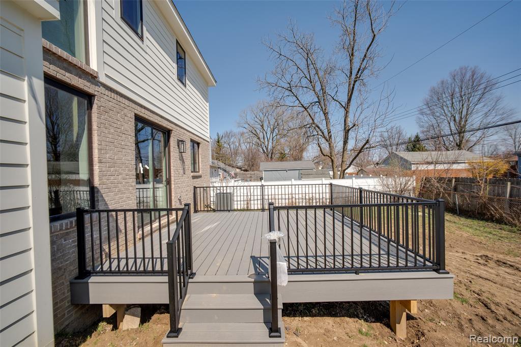 2911 Walsh Drive Rochester, MI 48309 - Photo 56 of 64
