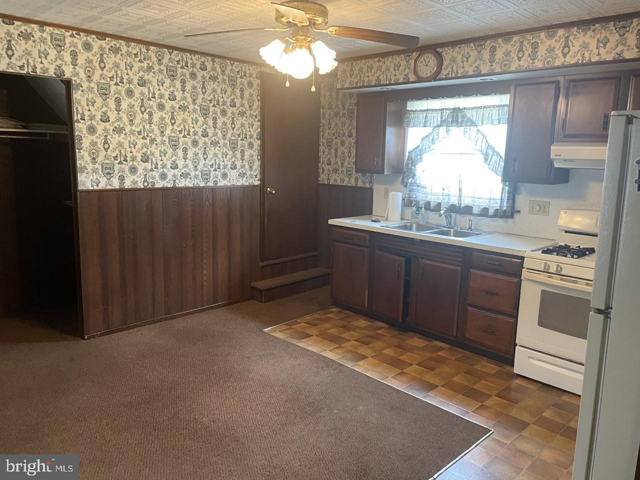 377 Ben Titus Road Tamaqua, PA 18252 - Photo 8 of 26 Kitchen
