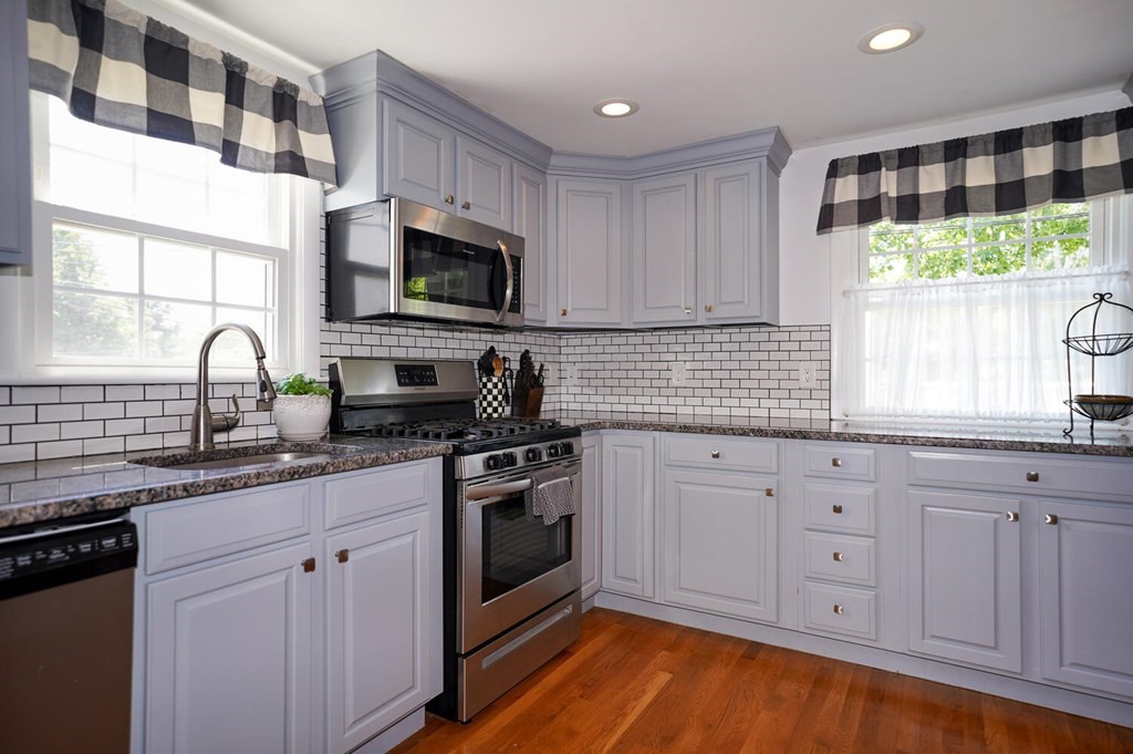 1 Bruce Road Woburn, MA 01801 - Photo 10 of 32 Gallery Image 10