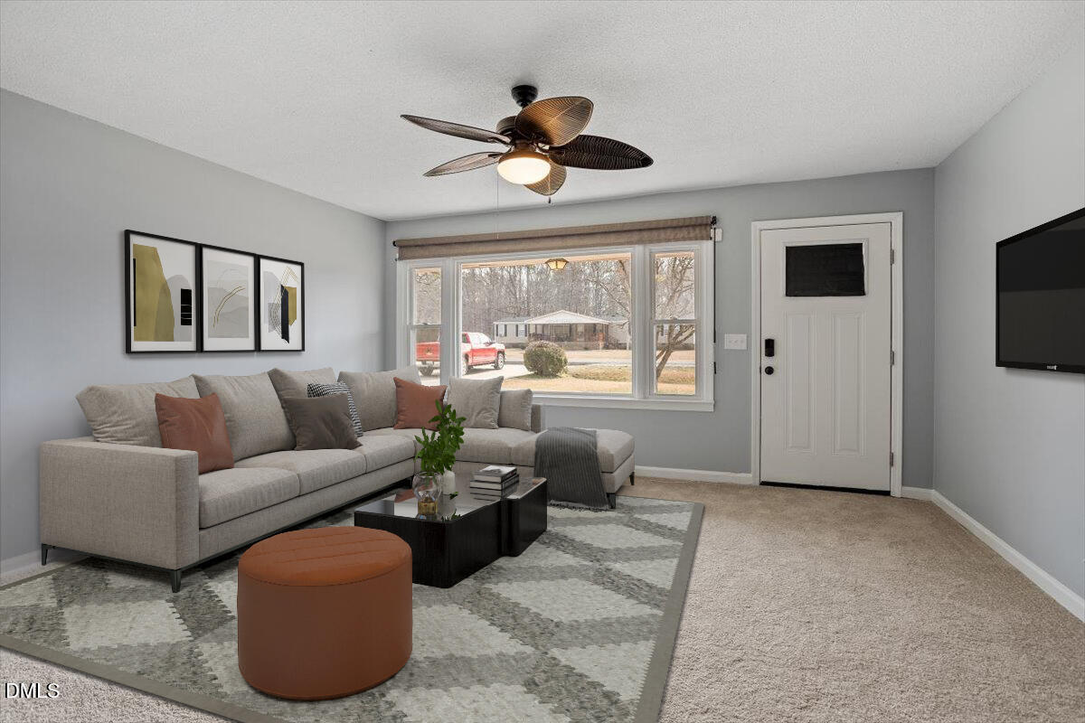 3859 Bunnlevel Erwin Road Erwin, NC 28339 - Photo 12 of 41 Living Room_U
