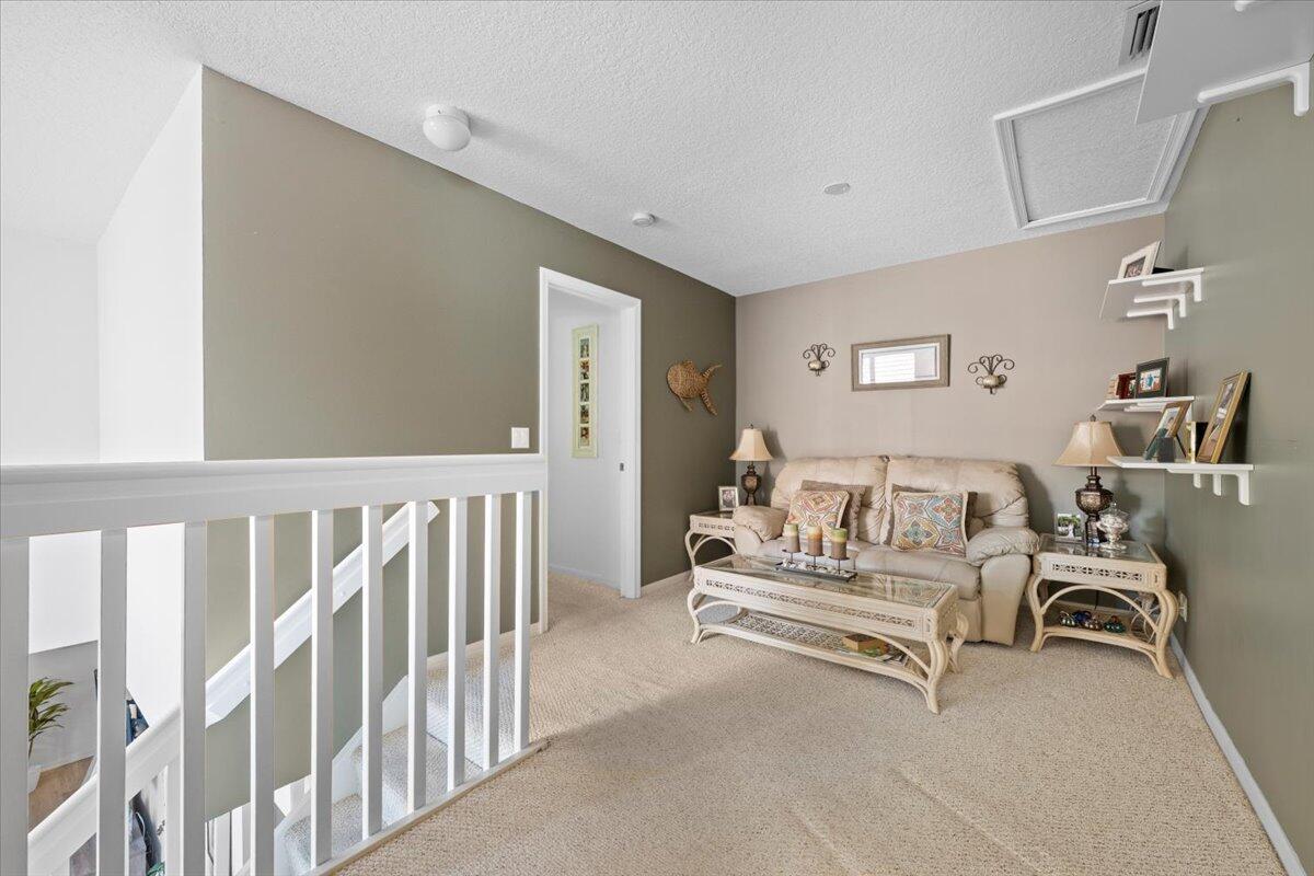 1047 Via Jardin Riviera Beach, FL 33418 - Photo 18 of 37 21-LUX_3393