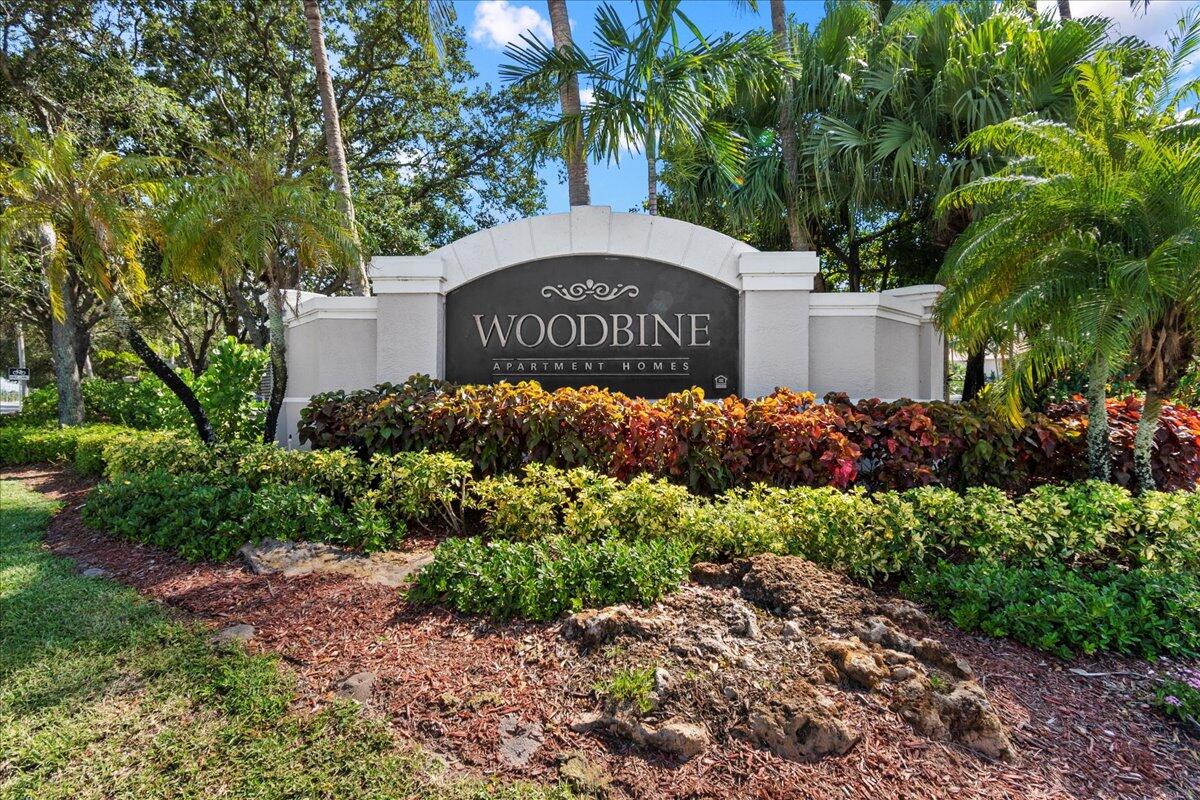 1047 Via Jardin Riviera Beach, FL 33418 - Photo 24 of 37 27-LUX4798