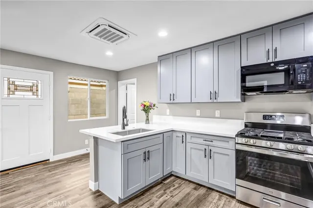 $2,200 | 9338 Emerald Avenue, Unit 2, Fontana, CA 92335