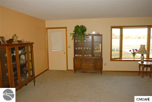 2691 West Baseline Road Mount Pleasant, MI 48858 - Photo 7 of 9 1771242-6.JPG
