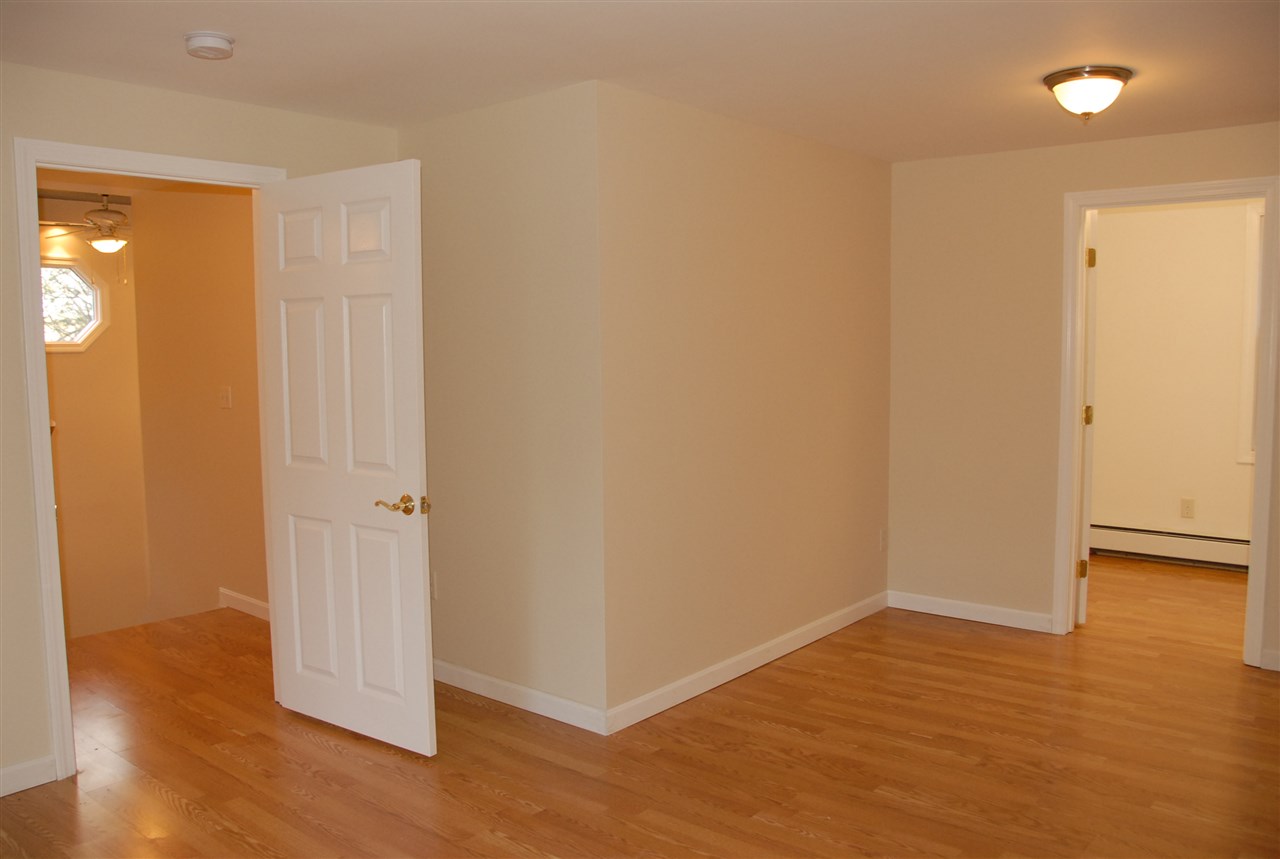 48 Deerhaven Road Weare, NH 03281 - Photo 20 of 39