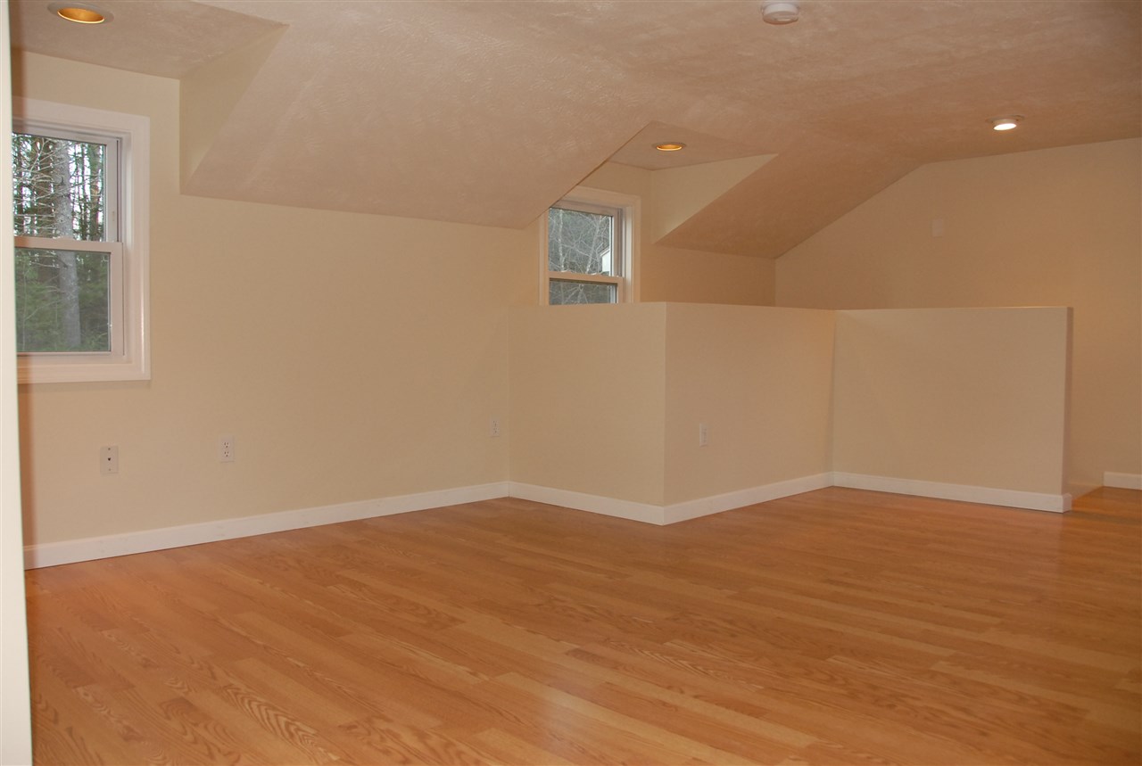 48 Deerhaven Road Weare, NH 03281 - Photo 24 of 39
