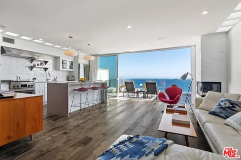 $2,145,000 | 27400 Pacific Coast Highway, Unit 108, Malibu, CA 90265