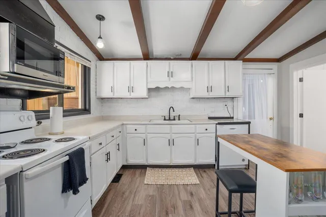 $259,900 | 527 West Grand Avenue, Eau Claire, WI 54703