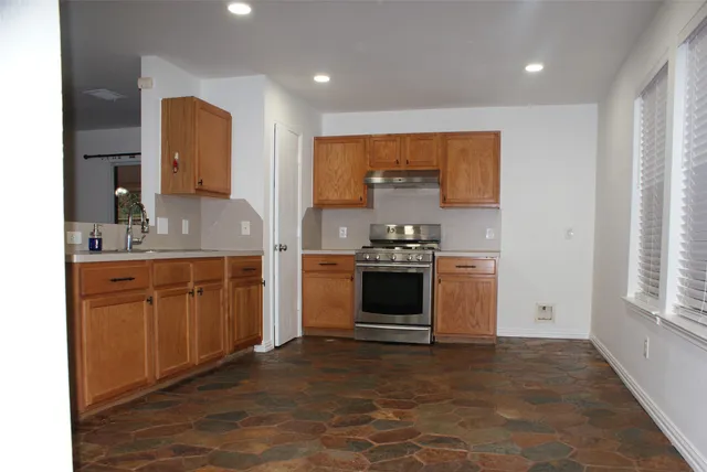 $254,975 | 12450 Grossmount Drive, Houston, TX 77066