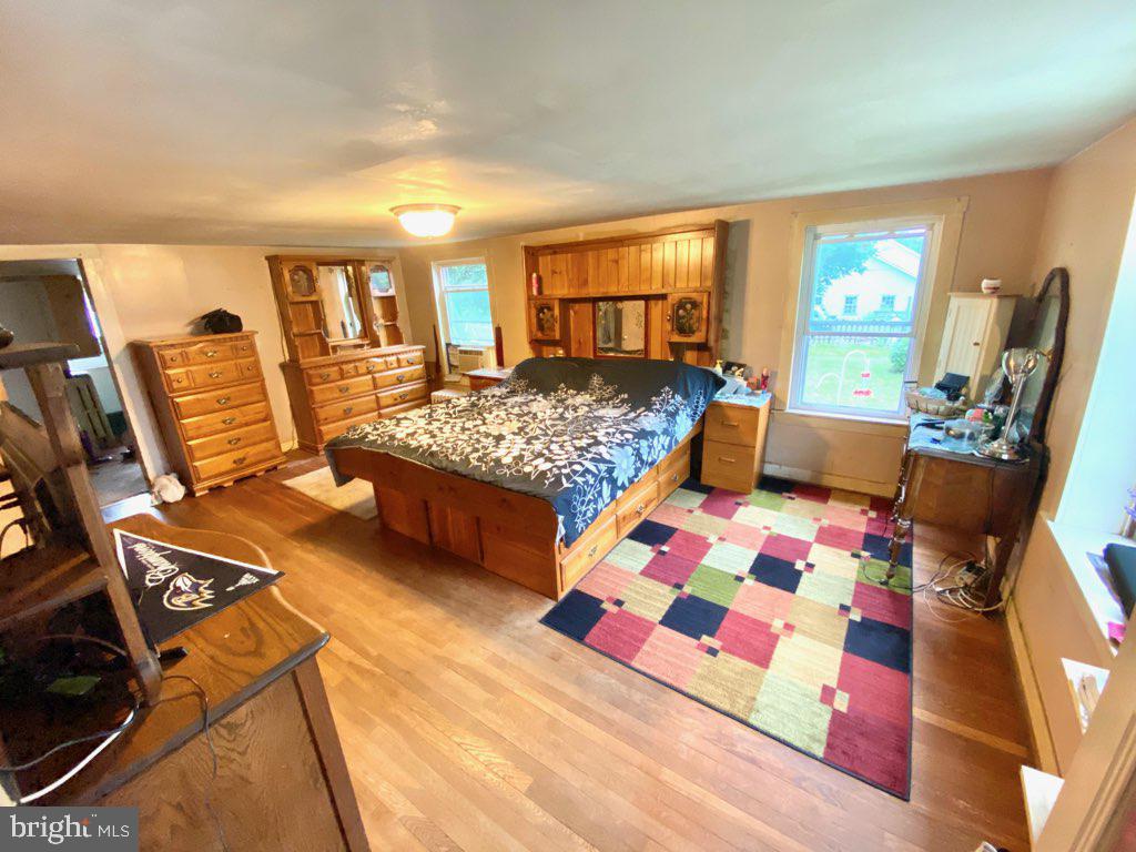 5748 Middleburg Road Union Bridge, MD 21791 - Photo 20 of 35 Living room By Foyer