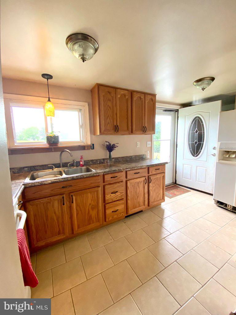 5748 Middleburg Road Union Bridge, MD 21791 - Photo 10 of 35 Kitchen by Dinning Room