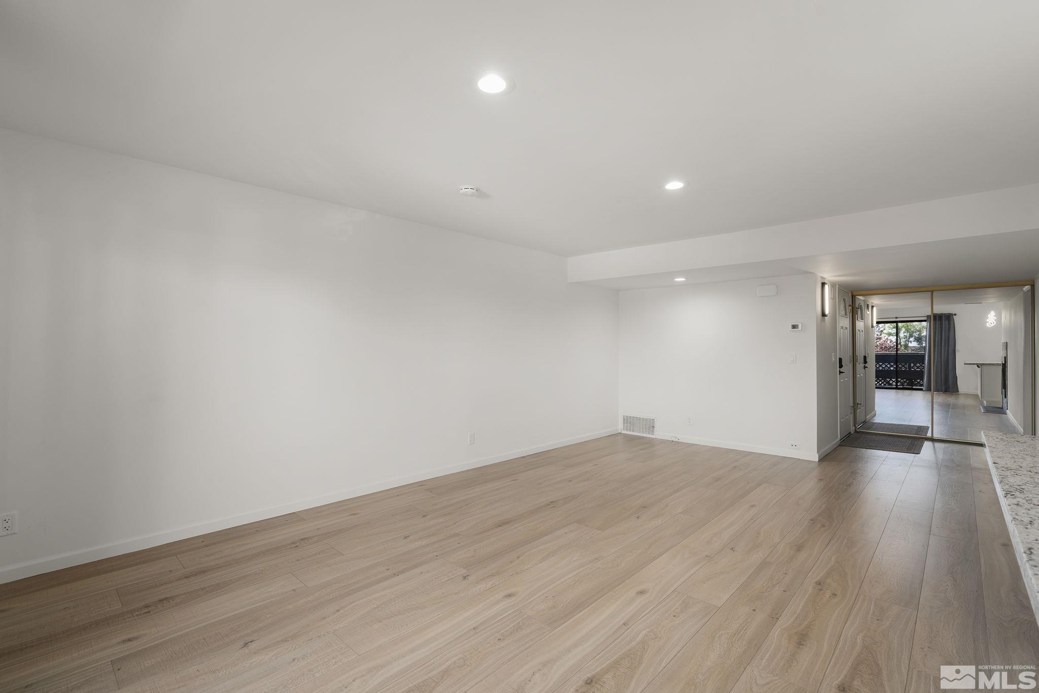 3159 Cashill Boulevard Reno, NV 89509 - Photo 5 of 28 Photo 5