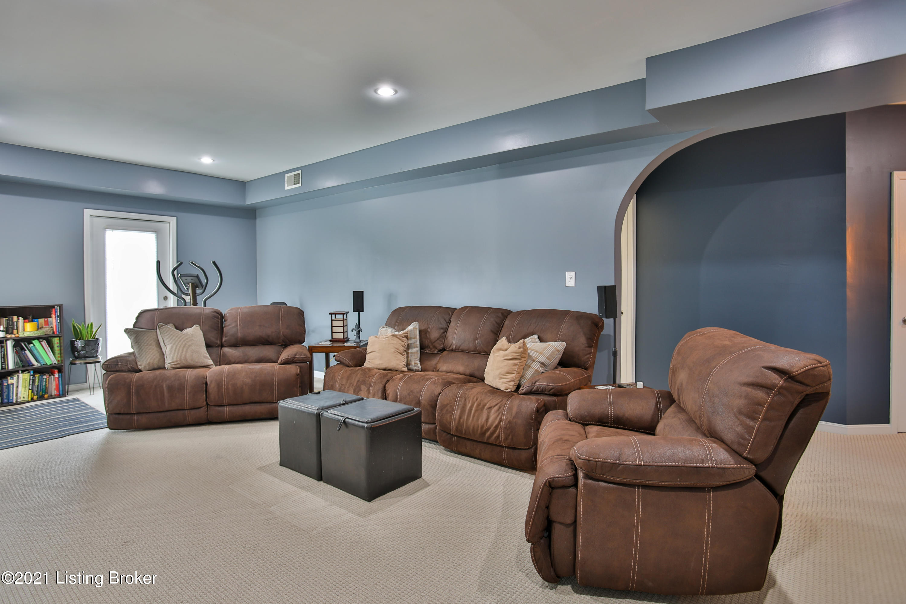 10123 Rimfire Road Louisville, KY 40291 - Photo 40 of 46 10123 Rimfire-70